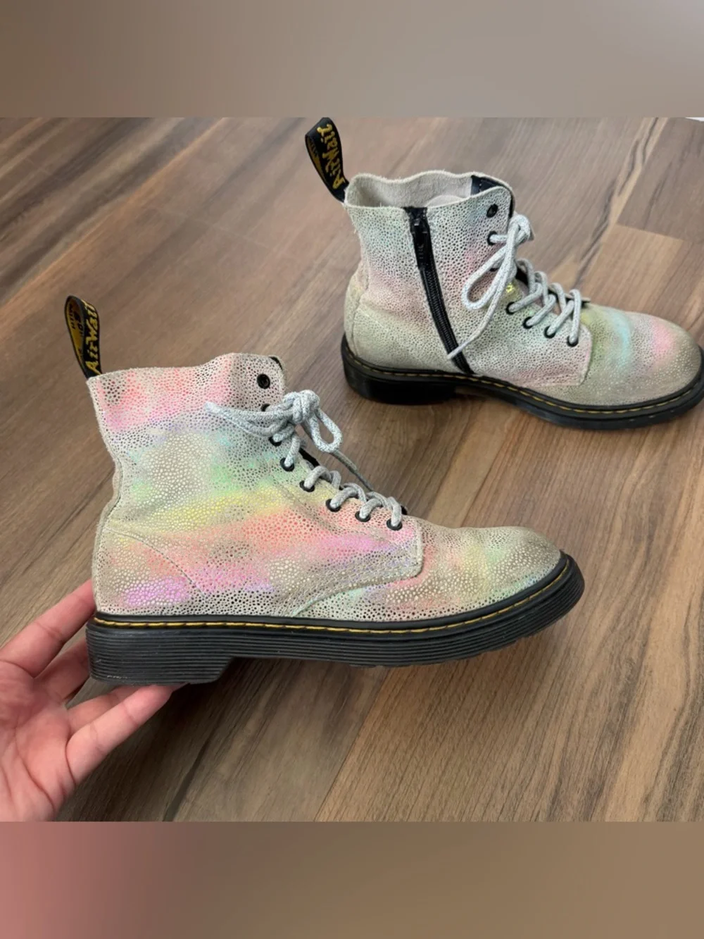 N/A dr martens